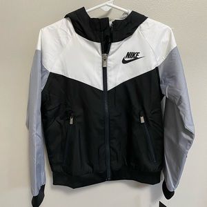 Nike wind breaker/spring jacket.